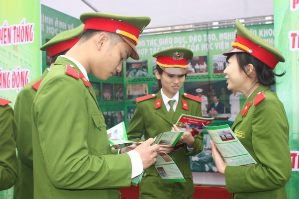 Công bố điểm chuẩn vào các trường Công an nhân dân năm 2013